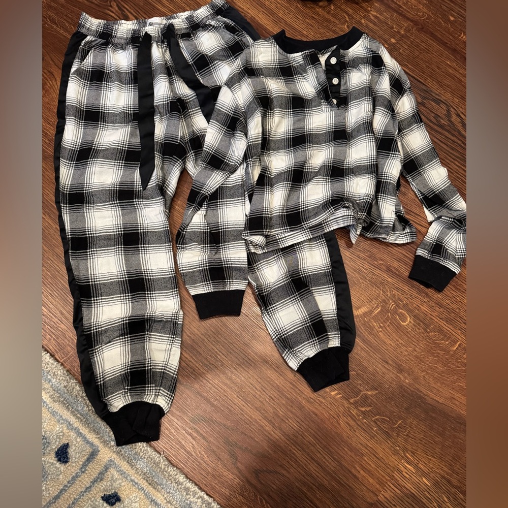 Plaid Pajamas - Black and White